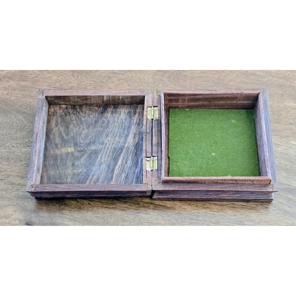Vintage Intricate Hand-Carved Dark Wood With Light Inlay Jewelery/Trinket Box